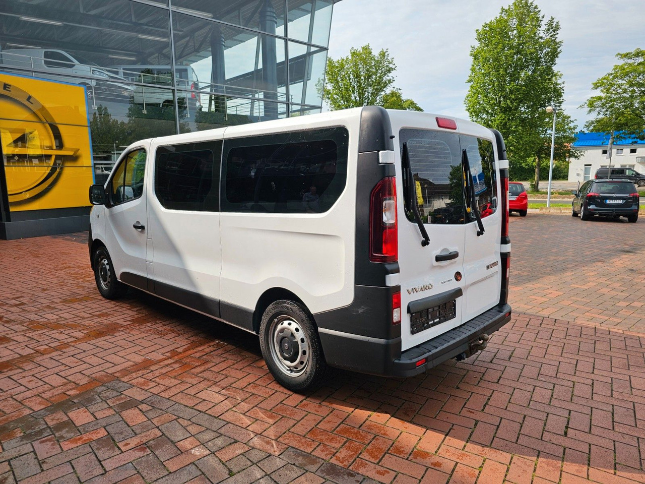 Opel Vivaro B Combi Bus L2H1 2,9t AHK - Furgoneta de pasajeros: foto 3 Opel Vivaro B Combi Bus L2H1 2,9t AHK - Furgoneta de pasajeros: foto 3