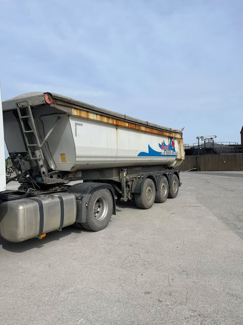 SCHMITZ SGF*S3 - Semirremolque volquete: foto 1 SCHMITZ SGF*S3 - Semirremolque volquete: foto 1