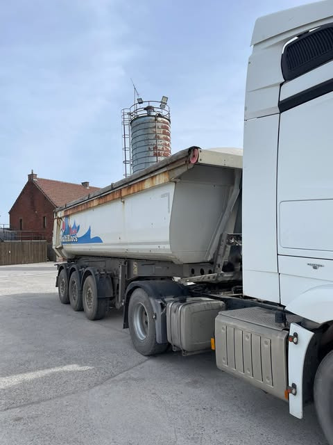 SCHMITZ SGF*S3 - Semirremolque volquete: foto 2 SCHMITZ SGF*S3 - Semirremolque volquete: foto 2