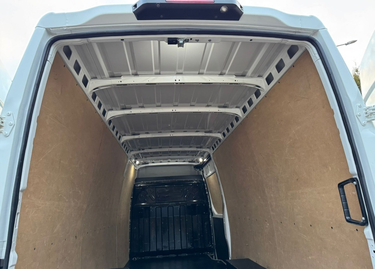 Furgón Iveco Maxi 3.0 Himatic 180ps. Iveco 180ps: foto 40 Furgón Iveco Maxi 3.0 Himatic 180ps. Iveco 180ps: foto 40