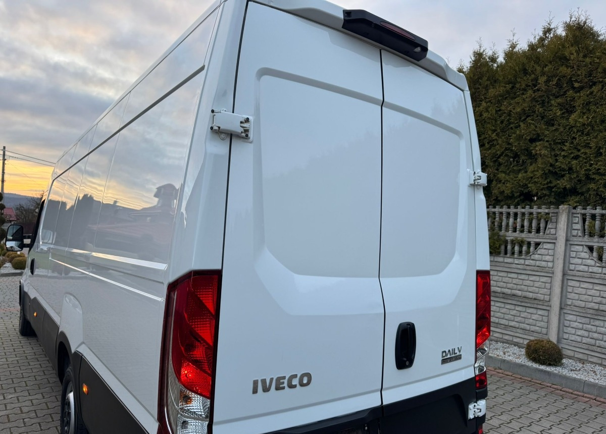 Furgón Iveco Maxi 3.0 Himatic 180ps. Iveco 180ps: foto 33 Furgón Iveco Maxi 3.0 Himatic 180ps. Iveco 180ps: foto 33