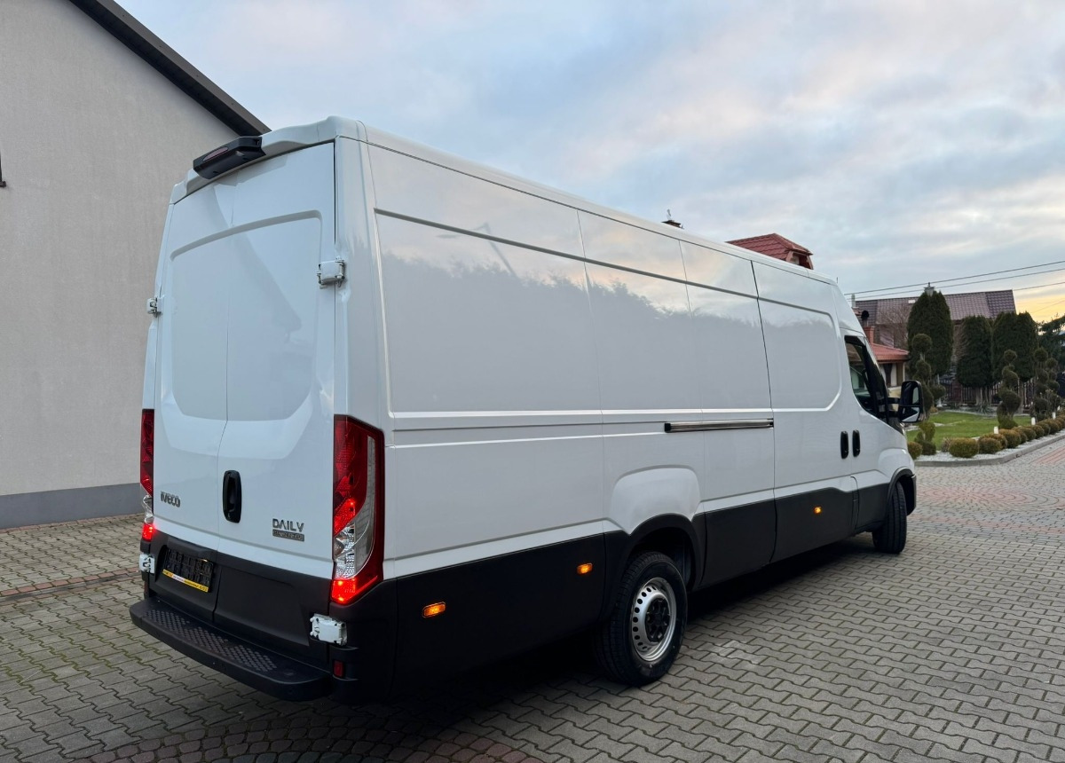 Furgón Iveco Maxi 3.0 Himatic 180ps. Iveco 180ps: foto 27 Furgón Iveco Maxi 3.0 Himatic 180ps. Iveco 180ps: foto 27