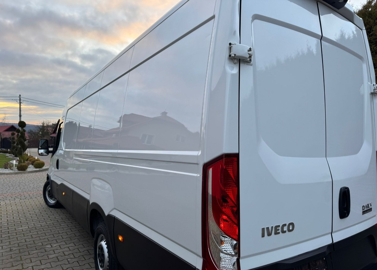 Furgón Iveco Maxi 3.0 Himatic 180ps. Iveco 180ps: foto 34 Furgón Iveco Maxi 3.0 Himatic 180ps. Iveco 180ps: foto 34