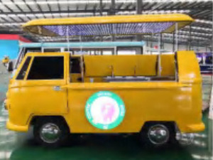 Deli Star Trailer Retro Minivan LR 4300 Electric - EU standards - Remolque venta ambulante: foto 2 Deli Star Trailer Retro Minivan LR 4300 Electric - EU standards - Remolque venta ambulante: foto 2