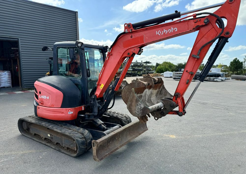 Kubota U48-4 - Excavadora de cadenas: foto 1 Kubota U48-4 - Excavadora de cadenas: foto 1