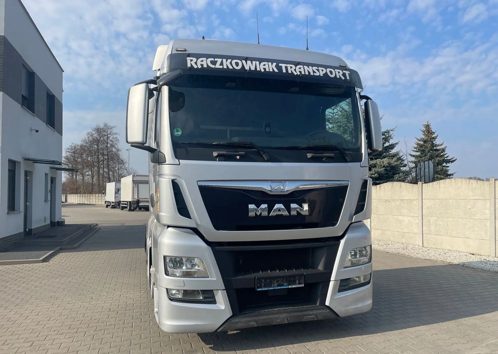 MAN TGX 18.440 LowDeck, Mega - Cabeza tractora: foto 2 MAN TGX 18.440 LowDeck, Mega - Cabeza tractora: foto 2