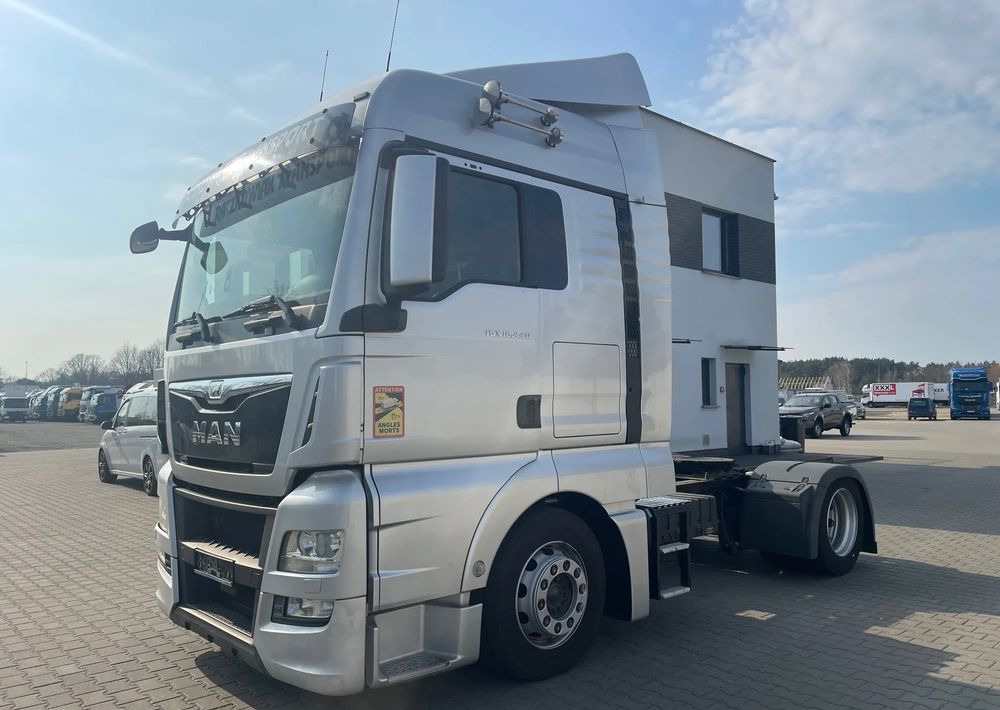 MAN TGX 18.440 LowDeck, Mega - Cabeza tractora: foto 3 MAN TGX 18.440 LowDeck, Mega - Cabeza tractora: foto 3
