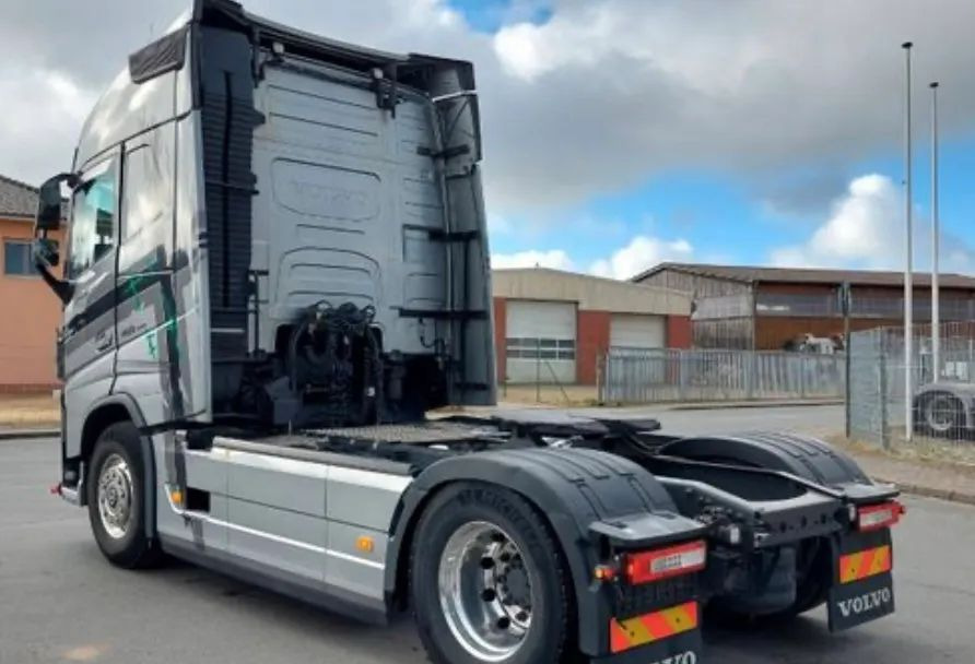 Volvo FH 460 - Cabeza tractora: foto 2 Volvo FH 460 - Cabeza tractora: foto 2