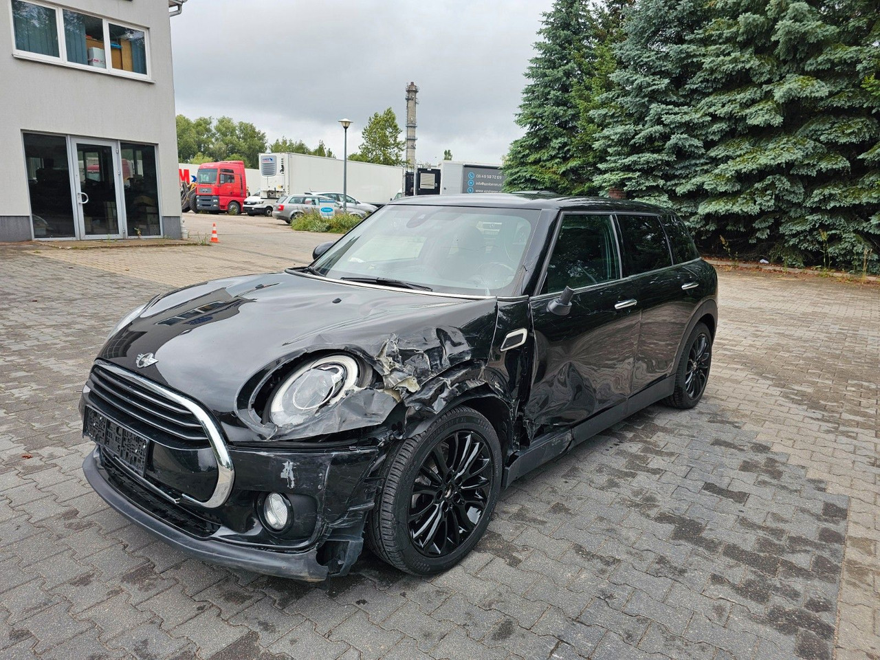 MINI Cooper D Clubman Automatik Harman/Kardon - Coche: foto 2 MINI Cooper D Clubman Automatik Harman/Kardon - Coche: foto 2