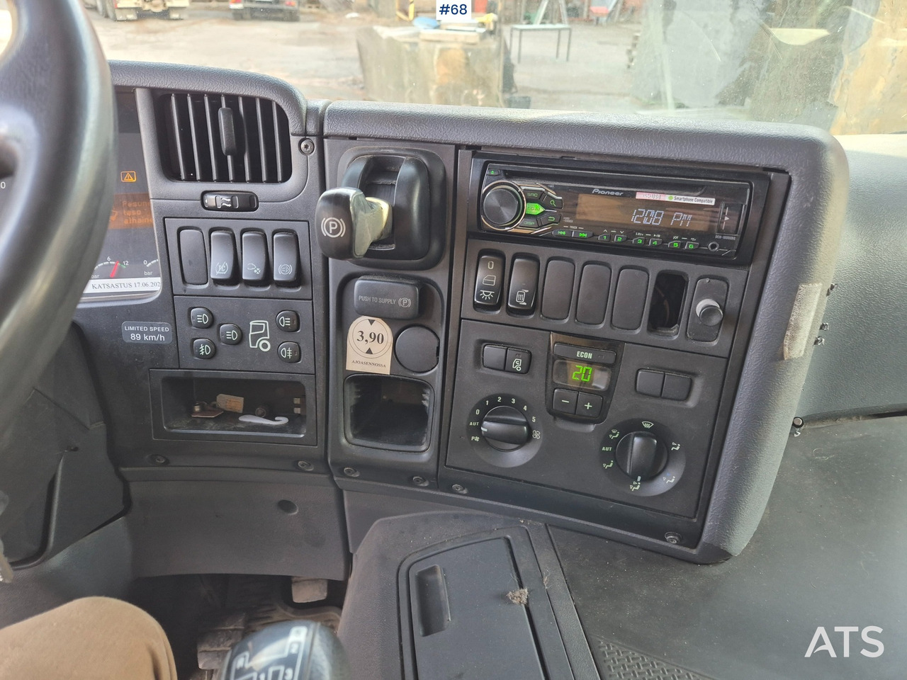 Camión caja cerrada Scania P380 Umpikorinen: foto 17