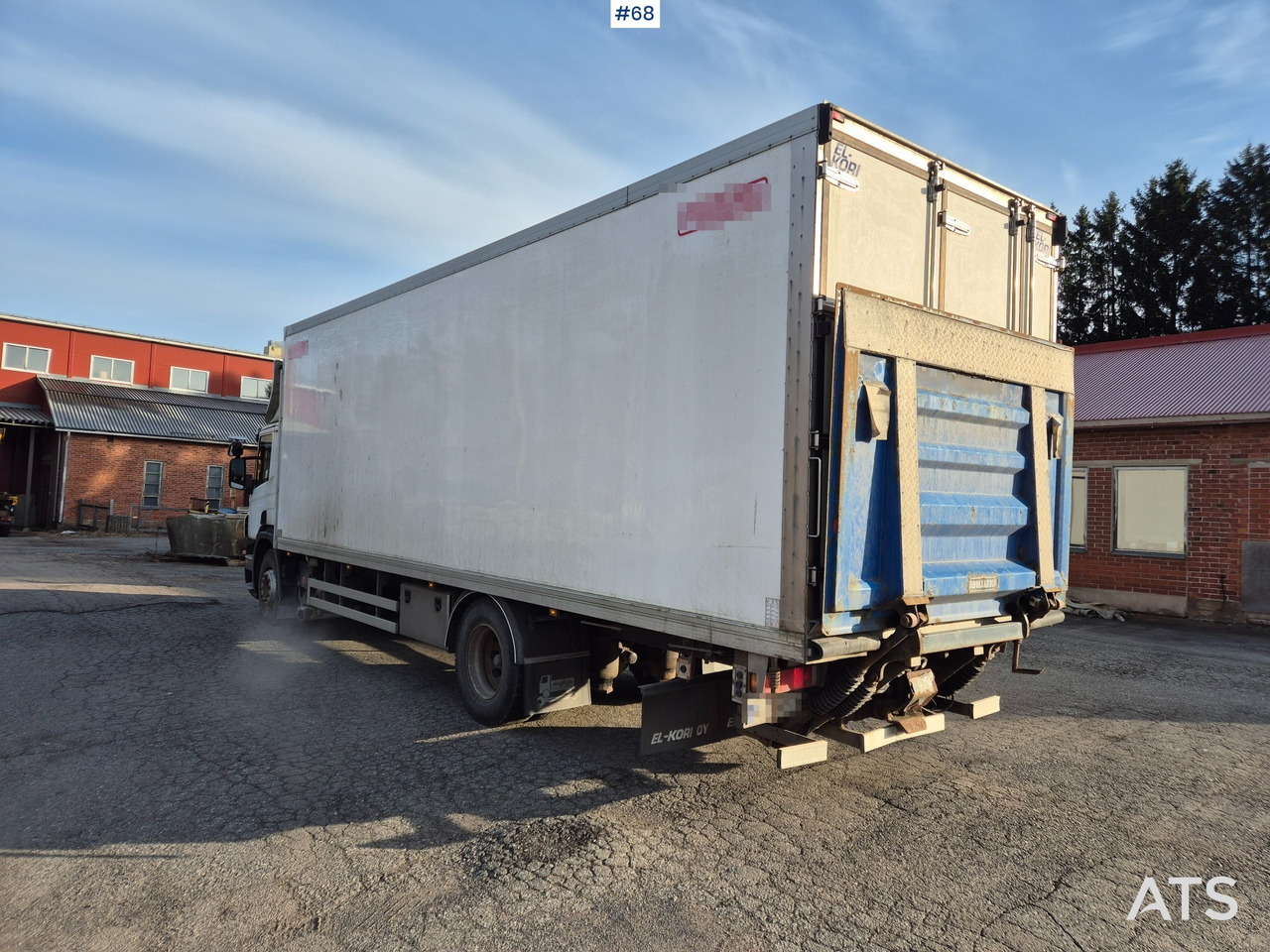 Camión caja cerrada Scania P380 Umpikorinen: foto 8