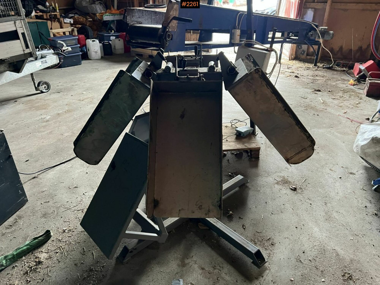 Leasing de  Wood bag carousel for 4 bags Wood bag carousel for 4 bags: foto 13