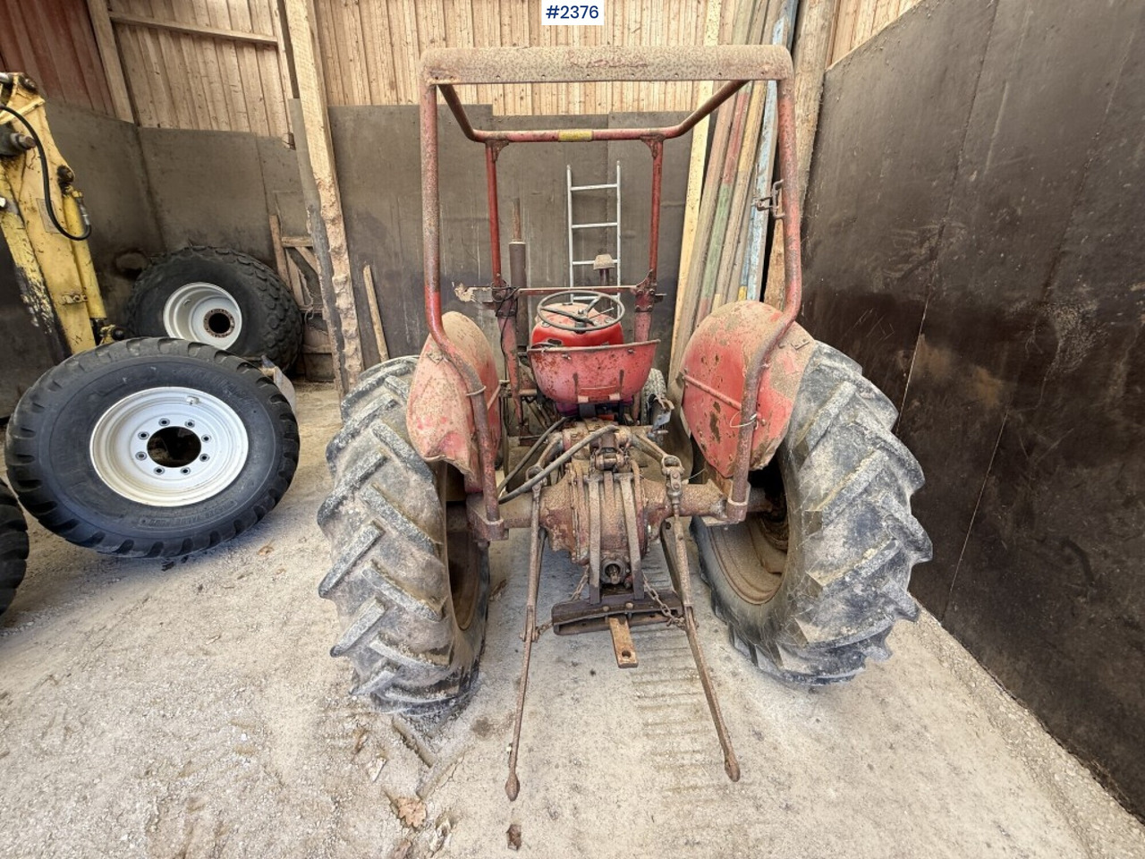 Massey Ferguson Special 35X - Tractor: foto 4 Massey Ferguson Special 35X - Tractor: foto 4