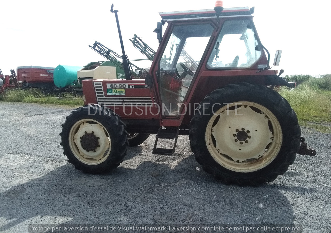 FIAT TRACTEUR AGRICOLE 80-90 DT - Tractor: foto 2 FIAT TRACTEUR AGRICOLE 80-90 DT - Tractor: foto 2