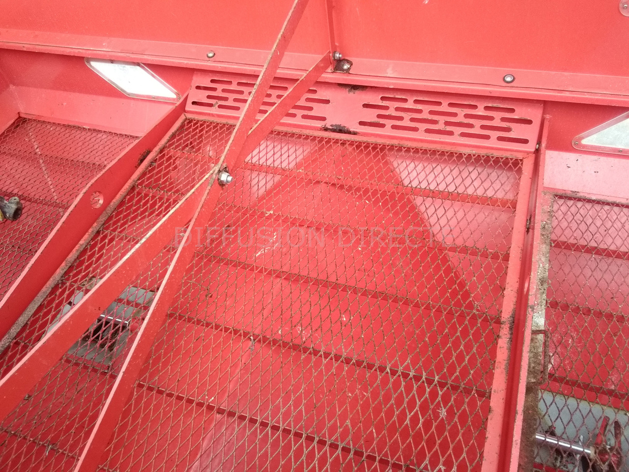 KUHN DISTRIBUTEUR D'ENGRAIS MDS 1141 - Esparcidor de fertilizantes: foto 5 KUHN DISTRIBUTEUR D'ENGRAIS MDS 1141 - Esparcidor de fertilizantes: foto 5
