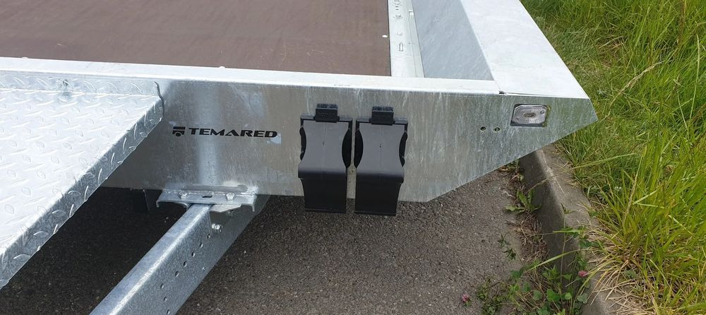TEMARED BUILDER 3 4018 S 3 oś - Remolque porta maquinaria: foto 4 TEMARED BUILDER 3 4018 S 3 oś - Remolque porta maquinaria: foto 4