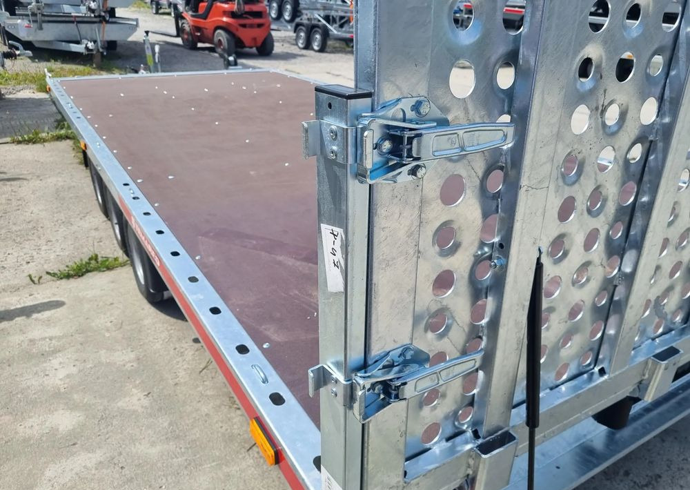 TEMARED UNIVERSAL 5121/3 3.5T R10C SKLEJKA - Remolque portavehículos: foto 5 TEMARED UNIVERSAL 5121/3 3.5T R10C SKLEJKA - Remolque portavehículos: foto 5