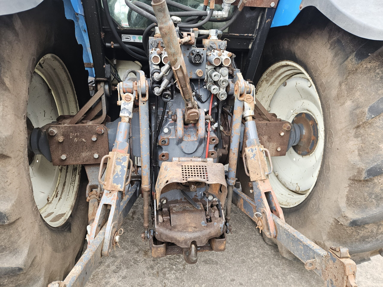 1997 New Holland 8360 - Tractor: foto 4 1997 New Holland 8360 - Tractor: foto 4