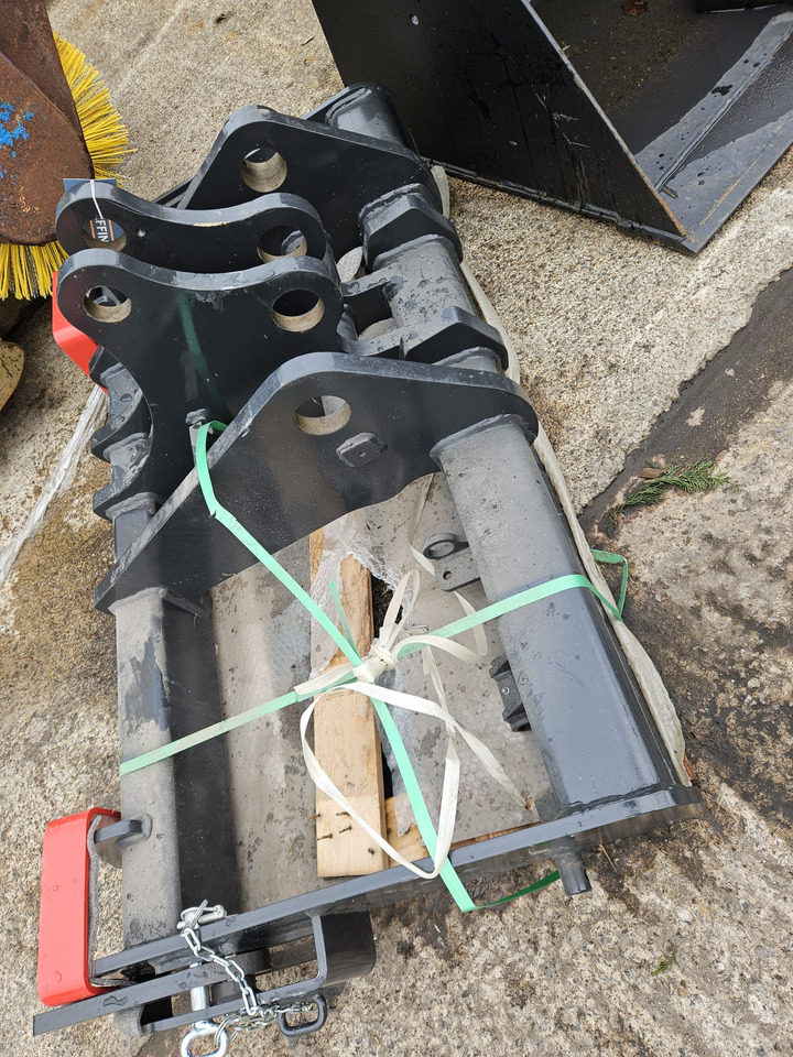 JCB QFit carriage/headsotck to fit onto a Bobcat/MF Telehandler - Implemento para Manipulador telescópico: foto 2 JCB QFit carriage/headsotck to fit onto a Bobcat/MF Telehandler - Implemento para Manipulador telescópico: foto 2