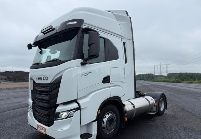 Iveco S-Way 460 4x2 LNG / LBG - Cabeza tractora: foto 1 Iveco S-Way 460 4x2 LNG / LBG - Cabeza tractora: foto 1