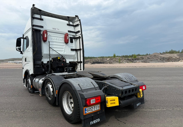 Iveco S-Way 460 LNG 6x2 - Cabeza tractora: foto 3 Iveco S-Way 460 LNG 6x2 - Cabeza tractora: foto 3