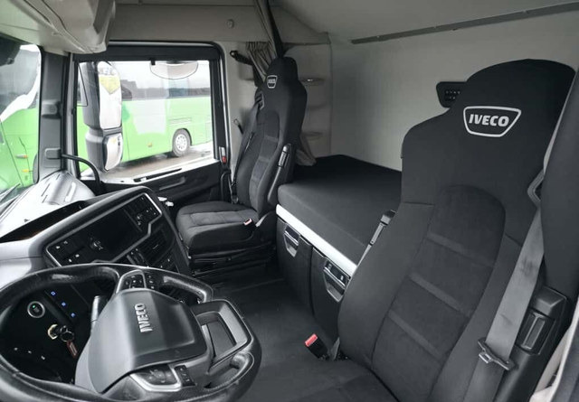 Cabeza tractora IvecoS-Way 480 6x2 Hieno!: foto 10