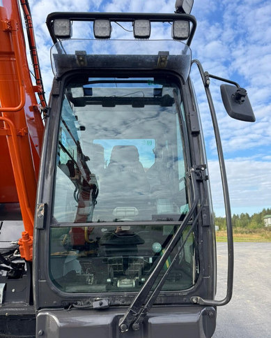 Excavadora de cadenas HitachiZX225USLC-7 + Engcon: foto 13 Excavadora de cadenas HitachiZX225USLC-7 + Engcon: foto 13