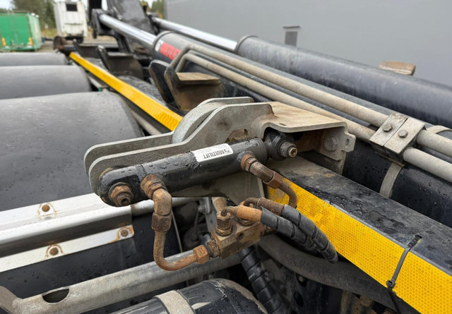 Camión multibasculante MANTGX 35.510 Varusteltu!: foto 14