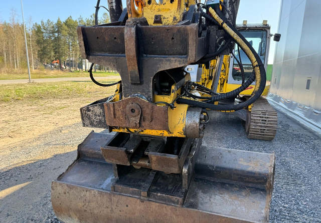 Excavadora de cadenas New HollandE235SR: foto 11 Excavadora de cadenas New HollandE235SR: foto 11