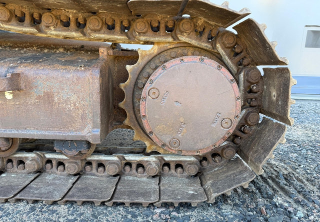 Excavadora de cadenas New HollandE235SR: foto 13 Excavadora de cadenas New HollandE235SR: foto 13