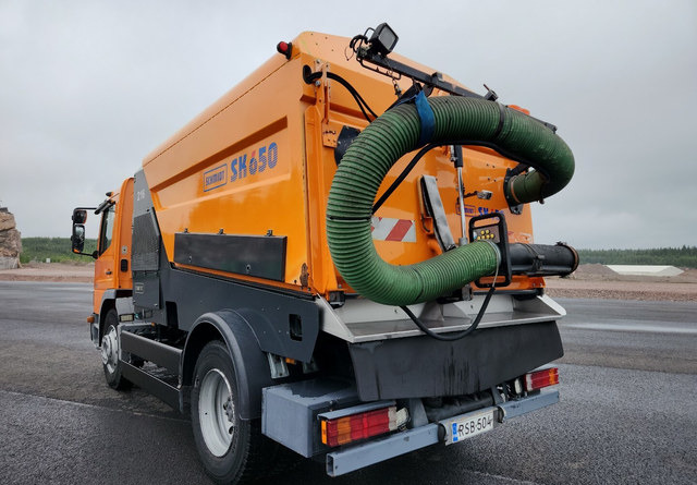 SchmidtSK650 Atego 85kmh/h - Barredora vial: foto 3 SchmidtSK650 Atego 85kmh/h - Barredora vial: foto 3