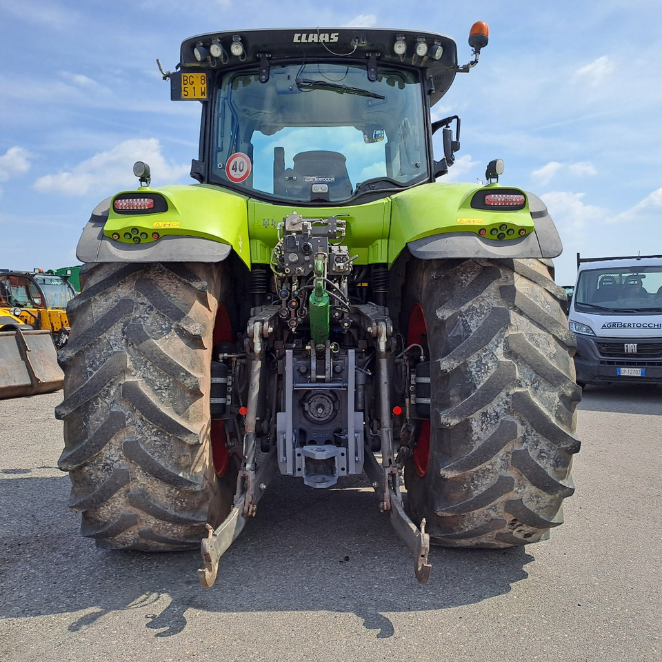 CLAAS 830 AXION - Tractor: foto 5 CLAAS 830 AXION - Tractor: foto 5