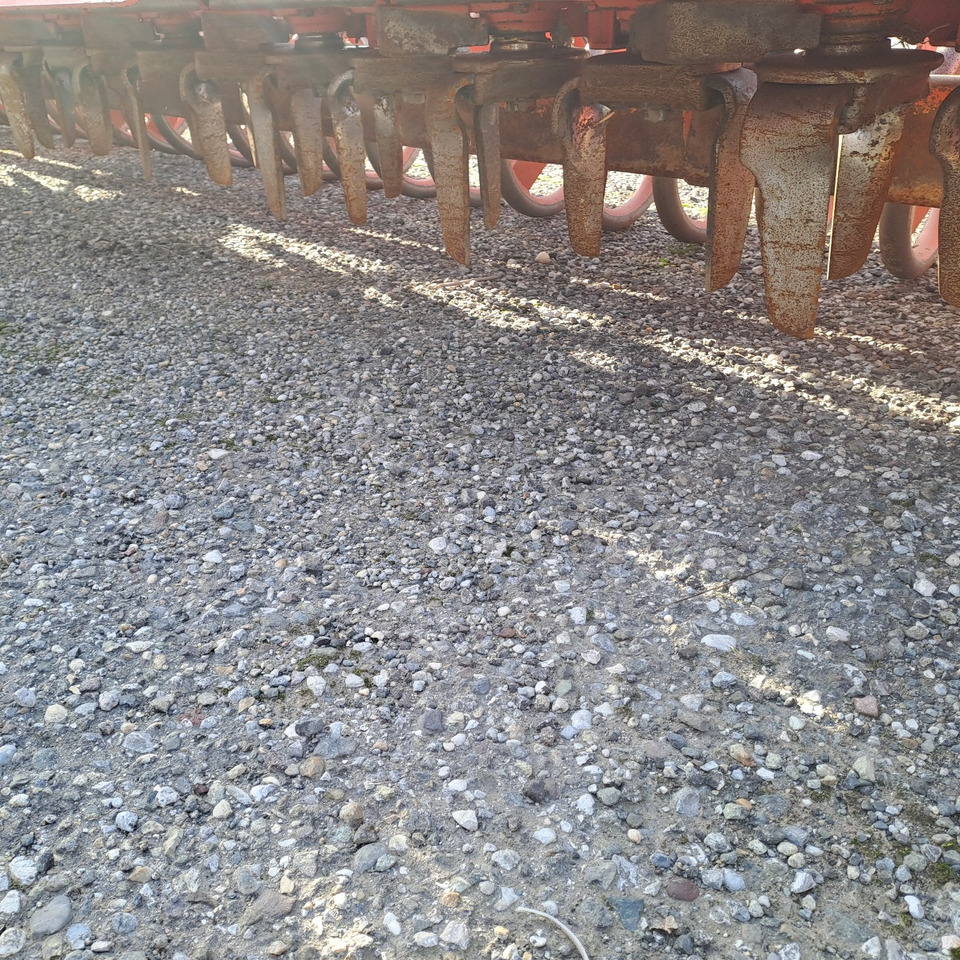 ERPICE ROTANTE PIEGHEVOLE MASCHIO AQUILA RAP 7000 - Rotocultivador: foto 4 ERPICE ROTANTE PIEGHEVOLE MASCHIO AQUILA RAP 7000 - Rotocultivador: foto 4