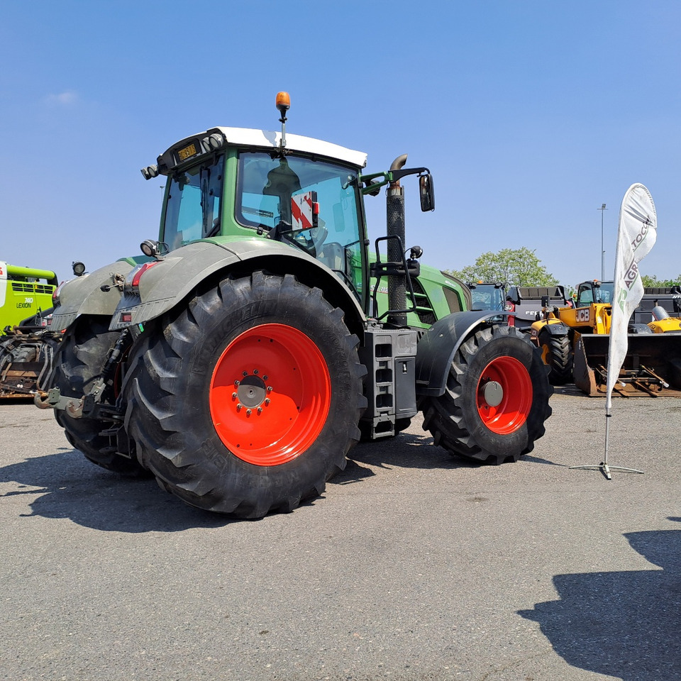 FENDT 828 VARIO PROFI PLUS - Tractor: foto 3 FENDT 828 VARIO PROFI PLUS - Tractor: foto 3
