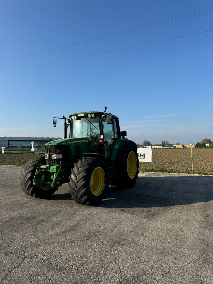 JOHN DEERE 6420 S - Tractor: foto 1 JOHN DEERE 6420 S - Tractor: foto 1