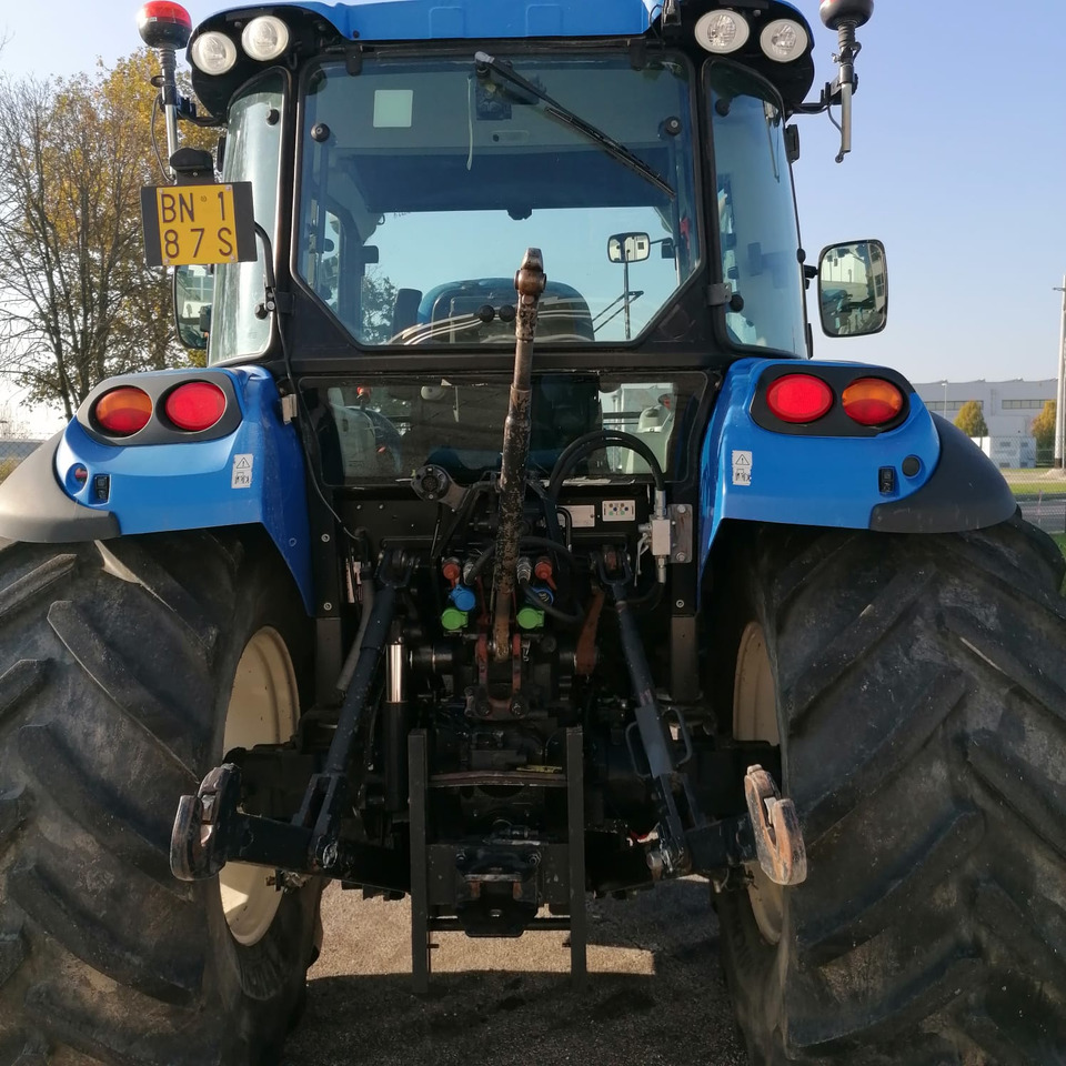 NEW HOLLAND T4.105 - Tractor: foto 3 NEW HOLLAND T4.105 - Tractor: foto 3