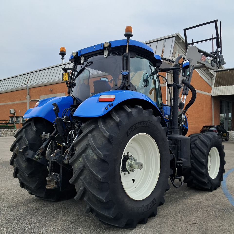 NEW HOLLAND T7 270 - Tractor: foto 5 NEW HOLLAND T7 270 - Tractor: foto 5