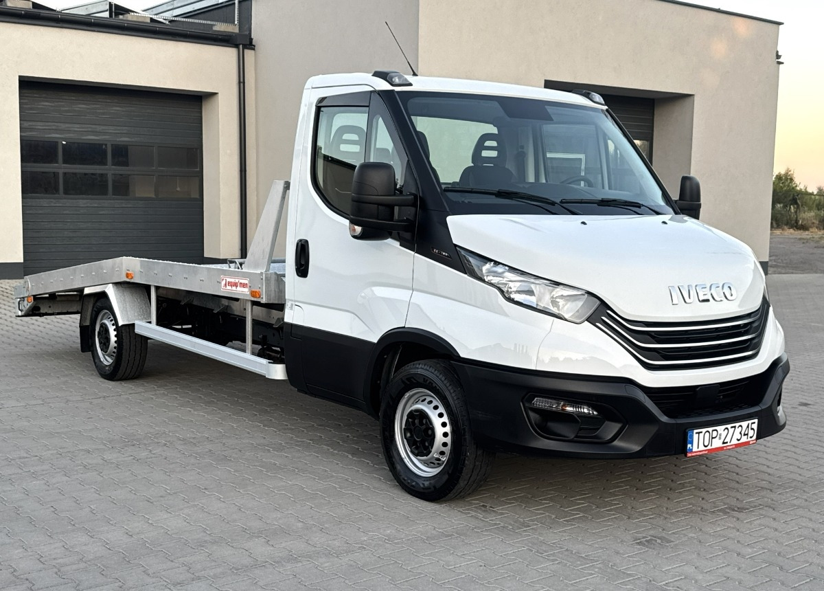 Iveco Daily 3.0 160KM Rok 2022 55 tys km przebiegu AUTOLAWETA Najazd laweta - Camión portavehículos: foto 1 Iveco Daily 3.0 160KM Rok 2022 55 tys km przebiegu AUTOLAWETA Najazd laweta - Camión portavehículos: foto 1