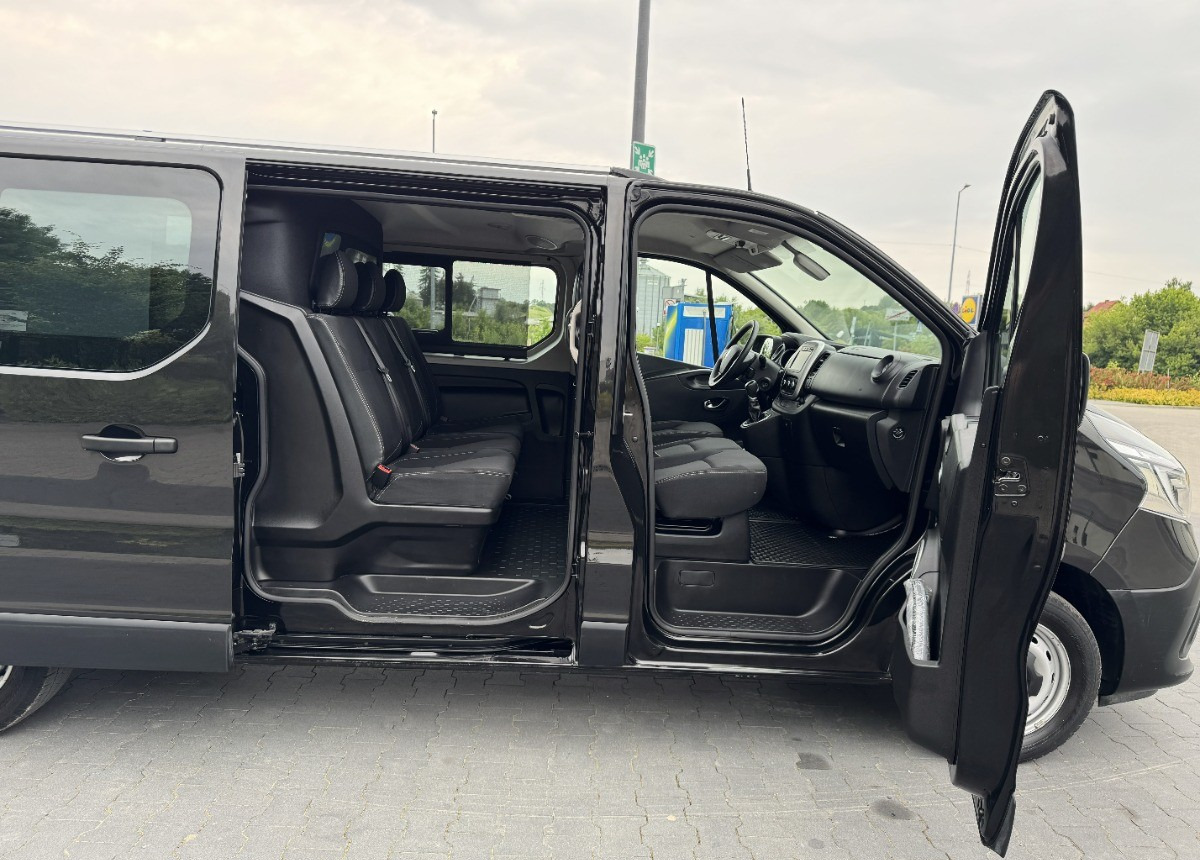 Renault Trafic 2.0 DCI LONG 2021 23 Brygadówka 6os 6 miejsc Spaceclass JAK NOWY - Minibús, Furgoneta de pasajeros: foto 5 Renault Trafic 2.0 DCI LONG 2021 23 Brygadówka 6os 6 miejsc Spaceclass JAK NOWY - Minibús, Furgoneta de pasajeros: foto 5