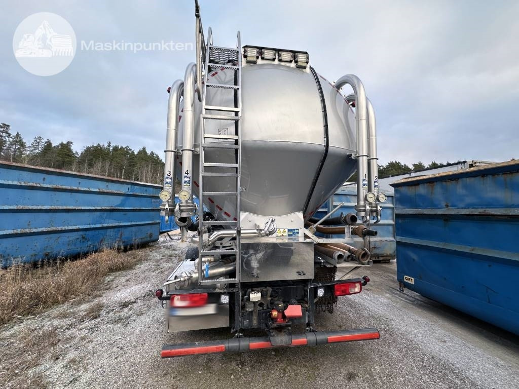 DAF XF 510 Z EKIPAGE - Camión cisterna: foto 5 DAF XF 510 Z EKIPAGE - Camión cisterna: foto 5