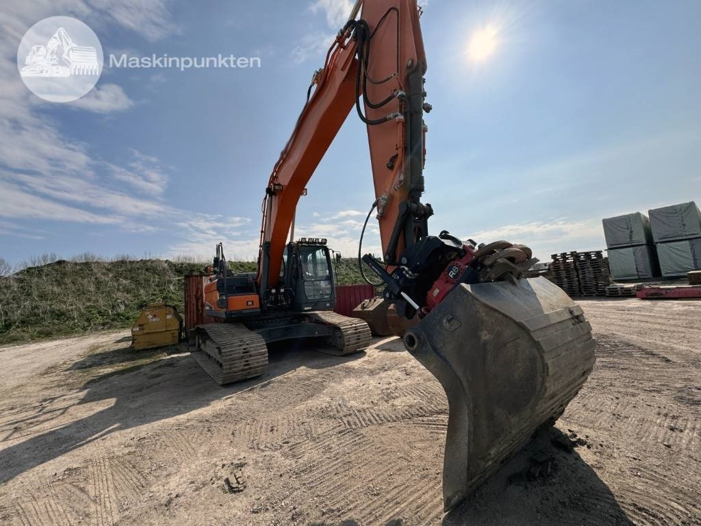 Doosan DX 255 LC-5 - Excavadora de cadenas: foto 1 Doosan DX 255 LC-5 - Excavadora de cadenas: foto 1