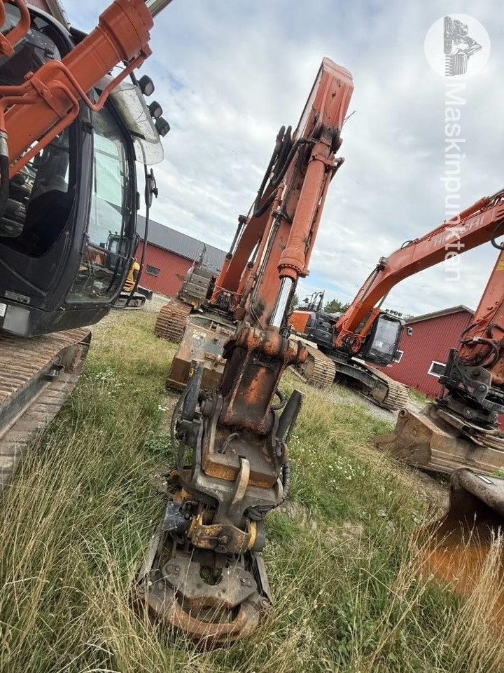 Hitachi ZX 300 LC-6  - Excavadora de cadenas: foto 3 Hitachi ZX 300 LC-6  - Excavadora de cadenas: foto 3