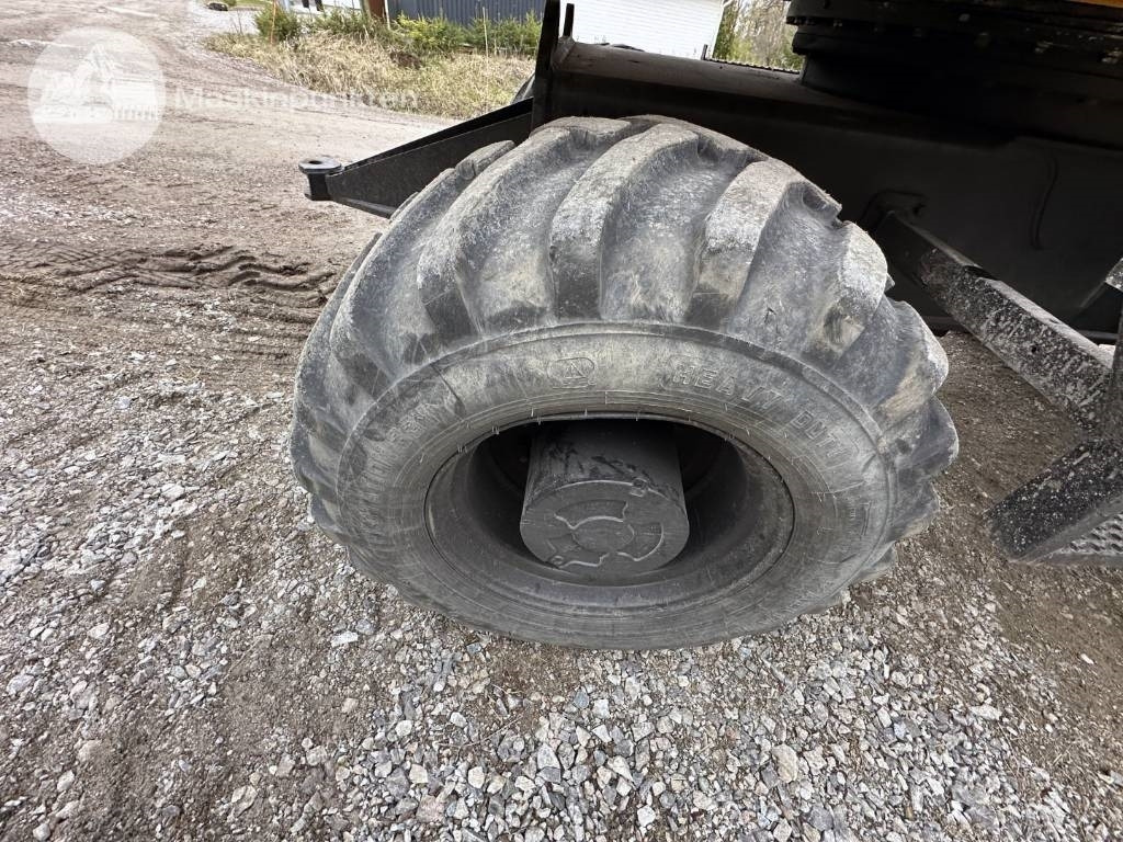 Excavadora de ruedas JCB JS 145 W: foto 41