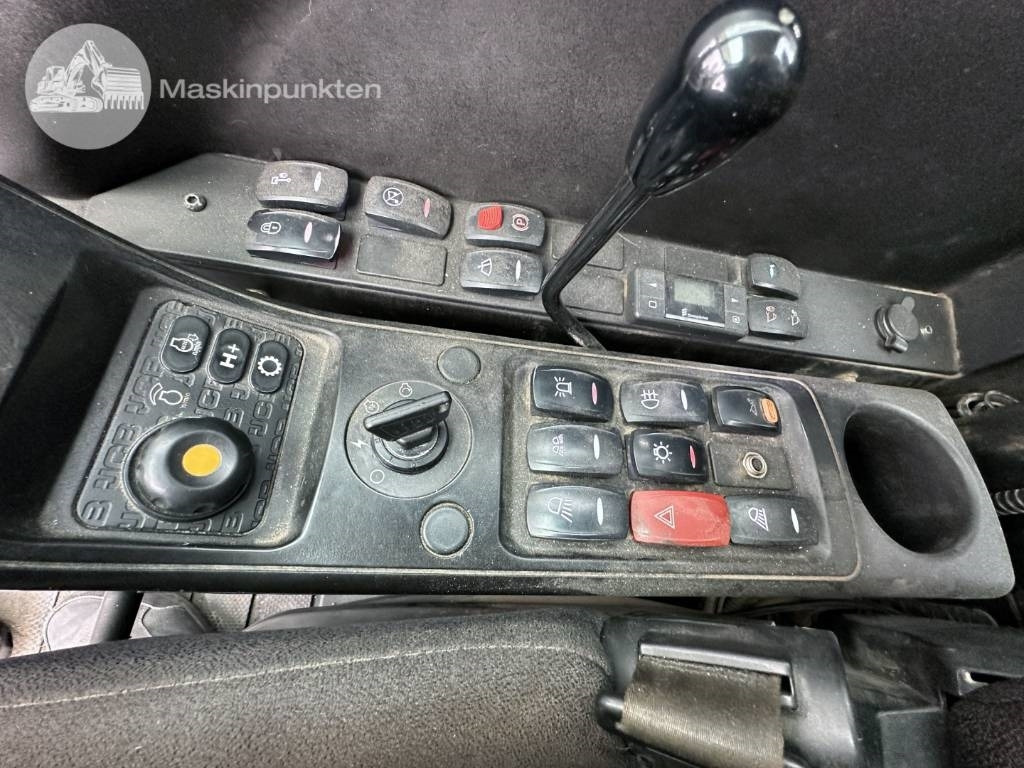 Excavadora de ruedas JCB JS 145 W: foto 25