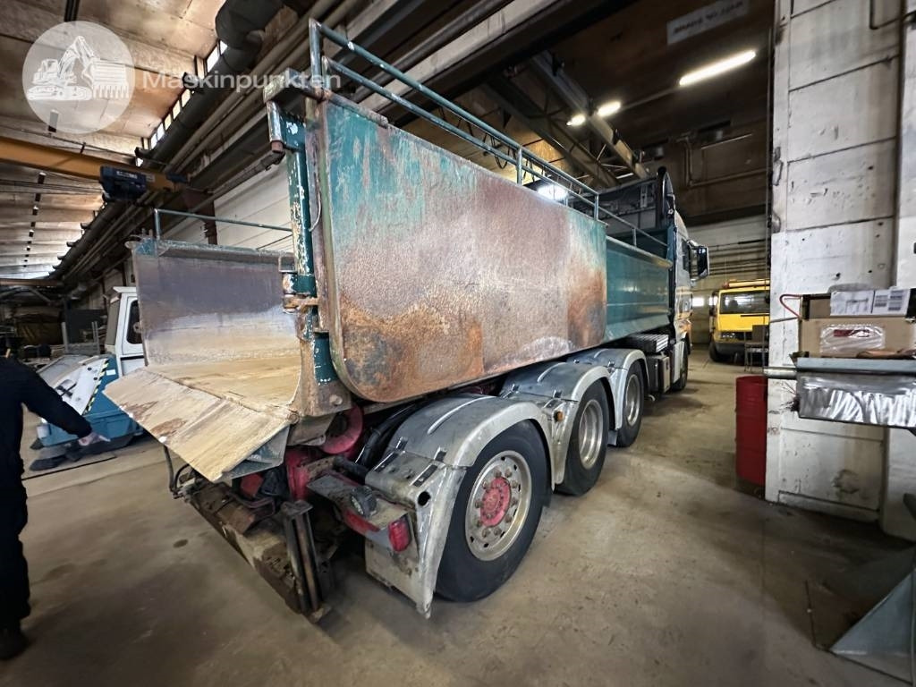 MAN TGX 35.540 - Camión multibasculante: foto 3 MAN TGX 35.540 - Camión multibasculante: foto 3