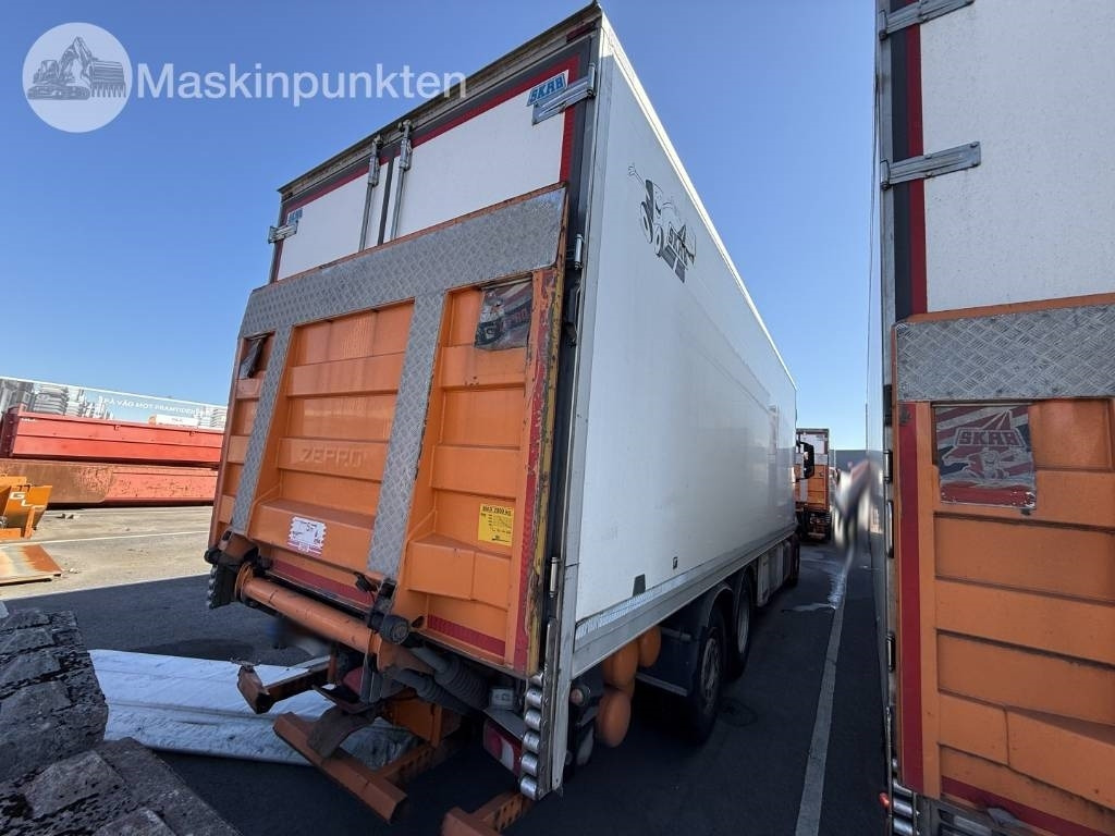 Mercedes-Benz Actros 2551 - Camión frigorífico: foto 4 Mercedes-Benz Actros 2551 - Camión frigorífico: foto 4