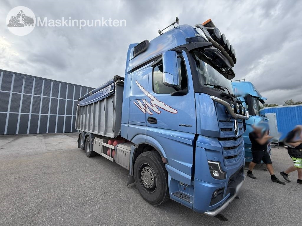 Mercedes-Benz Actros 2853 L - Camión volquete: foto 3 Mercedes-Benz Actros 2853 L - Camión volquete: foto 3