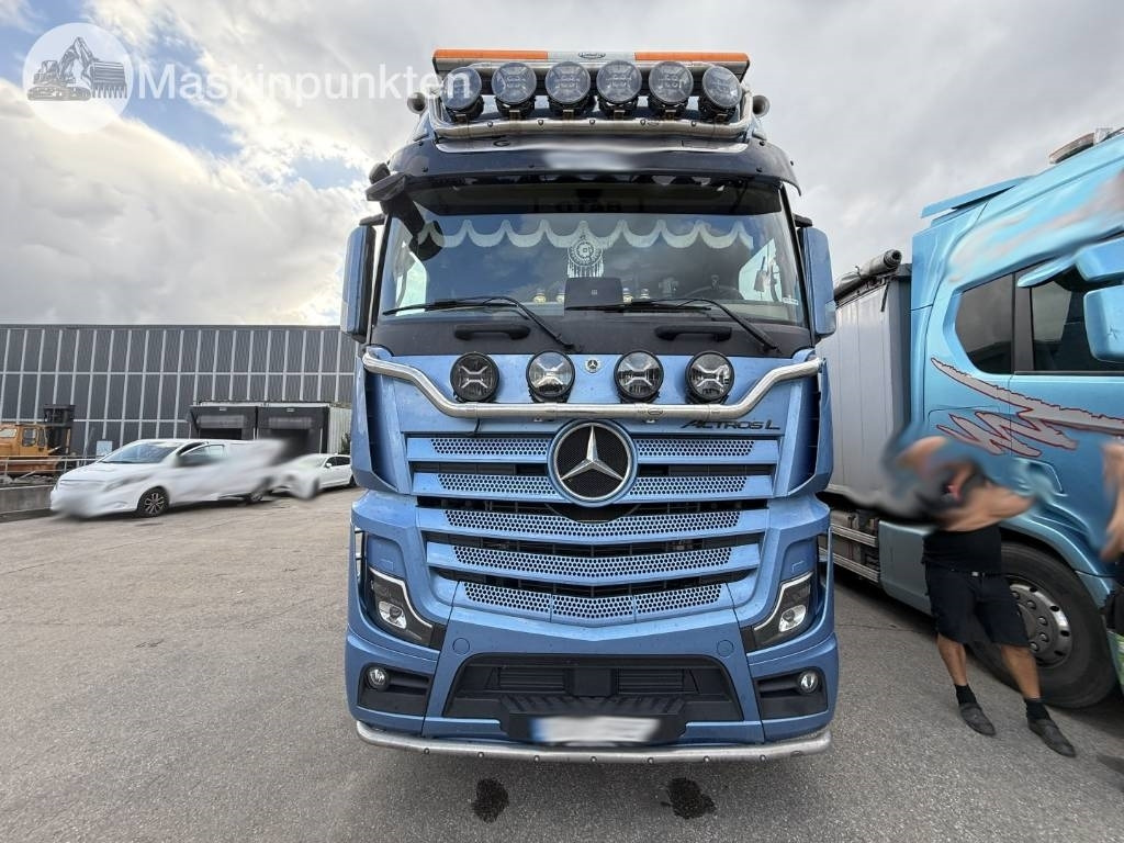 Mercedes-Benz Actros 2853 L - Camión volquete: foto 2 Mercedes-Benz Actros 2853 L - Camión volquete: foto 2