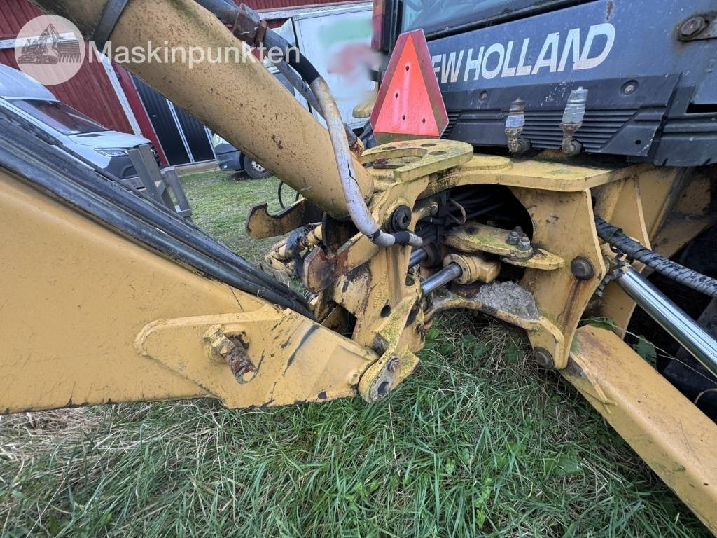 Retroexcavadora New Holland LB 115: foto 34