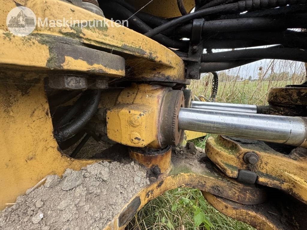 Retroexcavadora New Holland LB 115: foto 14